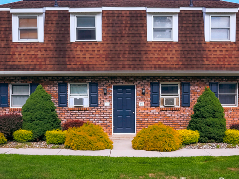 How Renting in Spring and Summer Differs from Winter and Autumn—and How to Make the Most of the Season